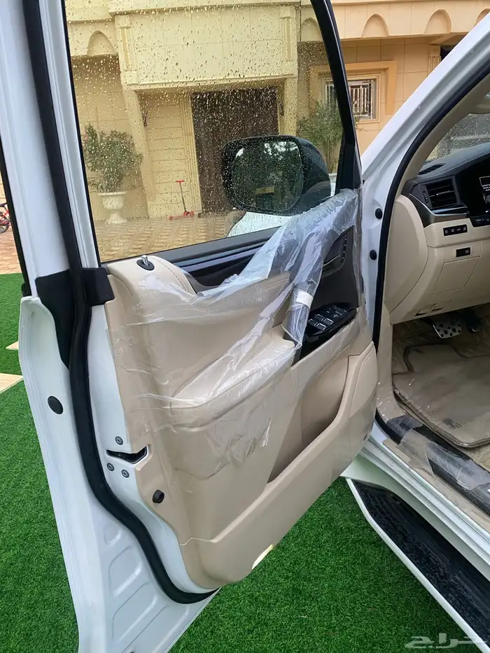 لكزس سعودي سبورت LX570 4