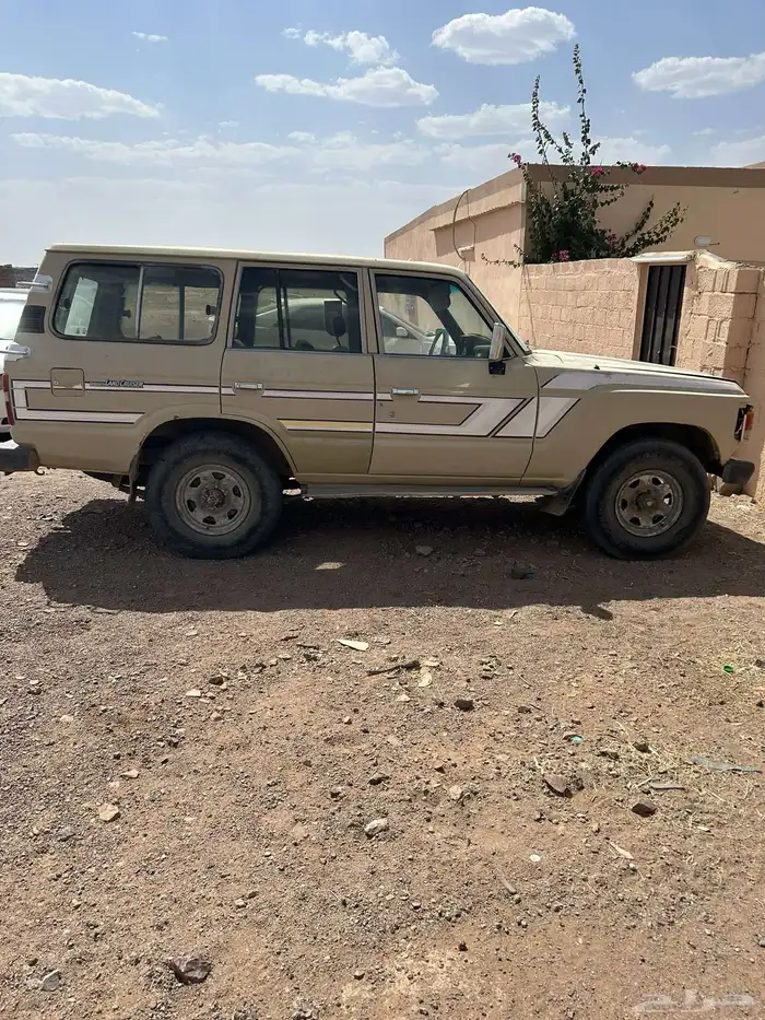 جيب صالون موديل 85 0
