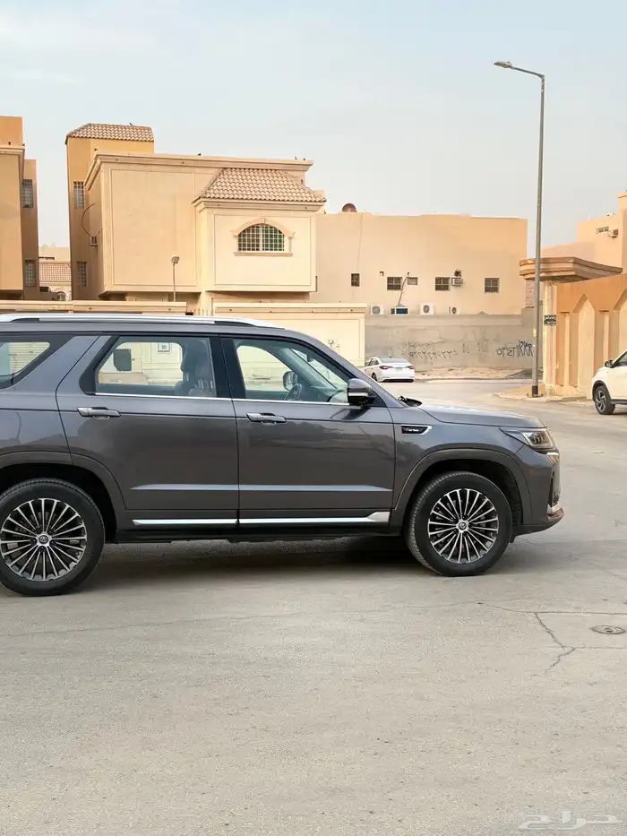 للبيع شانجان CS95 2022 بلاتينيوم دبل 8