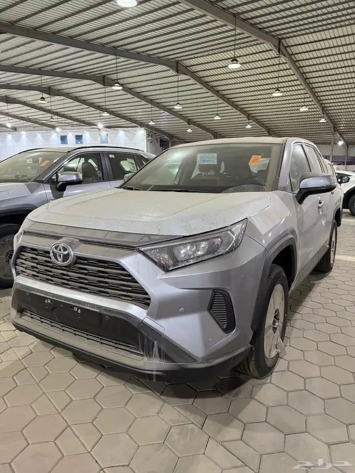 تويوتا راف فور LE 4x4 ستاندر 2025 2