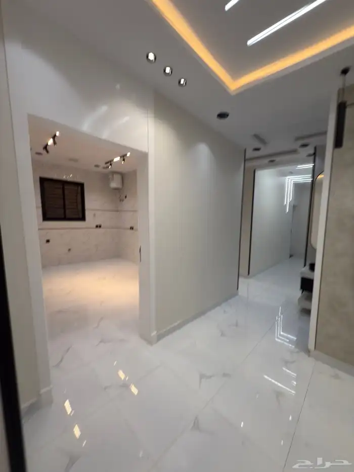 للبيع ادوار ارضيه وشقق علويه بمخطط الراجحي بخميس مشيط 10