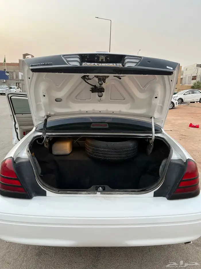 فورد كراون فكتوريا بوليسي 2008 32