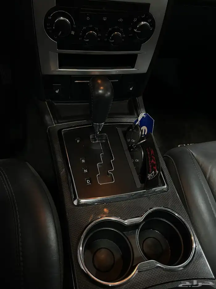 2008 Chrysler 300 SRT8 كرايزلر 12
