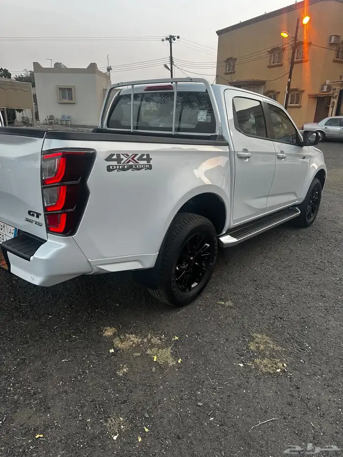 ايسوزو ديماكس GT 2025 0