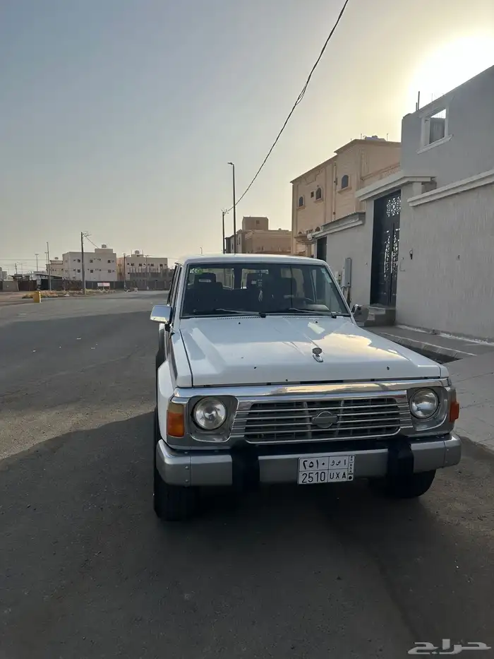 نيسان ملكزز 1