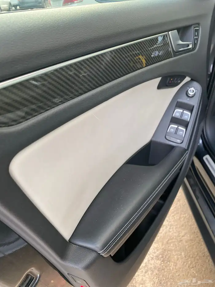 اودي RS4 6