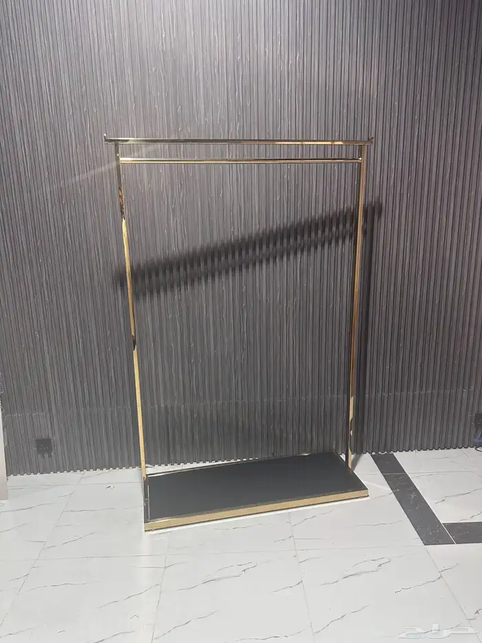 استاندات عبايات ملابس 2