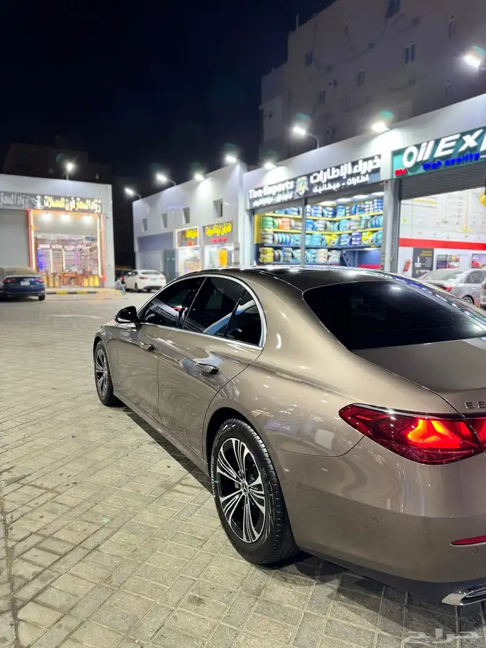 مرسيدس E200 موديل 2024 شبه أصفار فل كامل 7