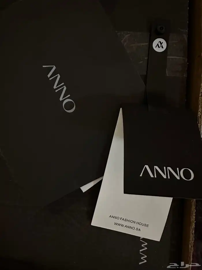 فستان ANNO مقاس xxs بالتاق الأصلي والكرتون 3