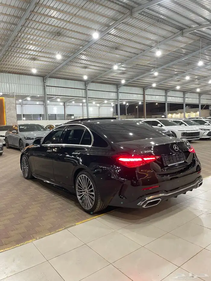 مرسيدس C300 موديل 2023 ((تم البيع)) 9