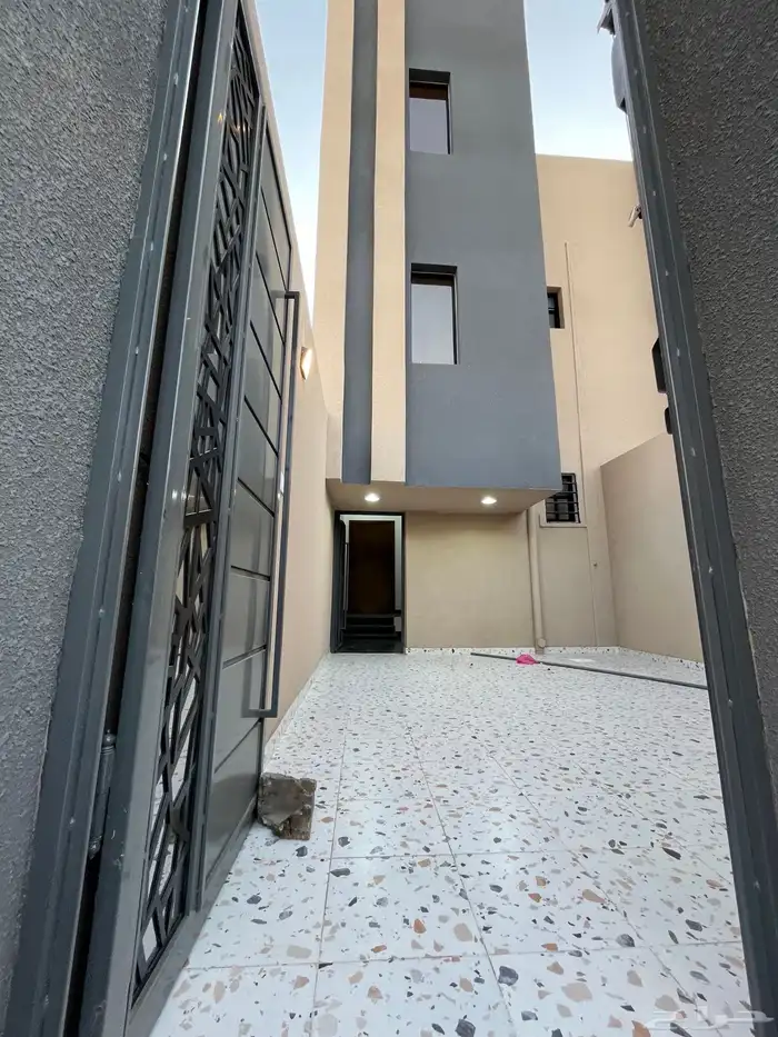 للبيع ادوار وروفات مداخل سياره خميس مشيط (الثمانين) 1
