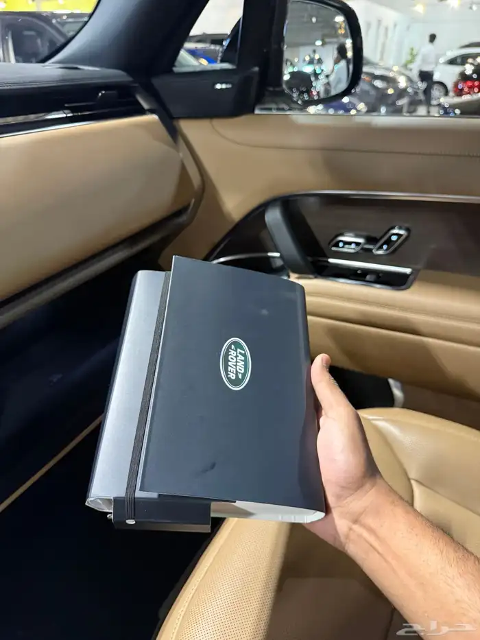 للبيع رانج روفر فوج موديل 2023 ممشى قليل وارد كندا 11