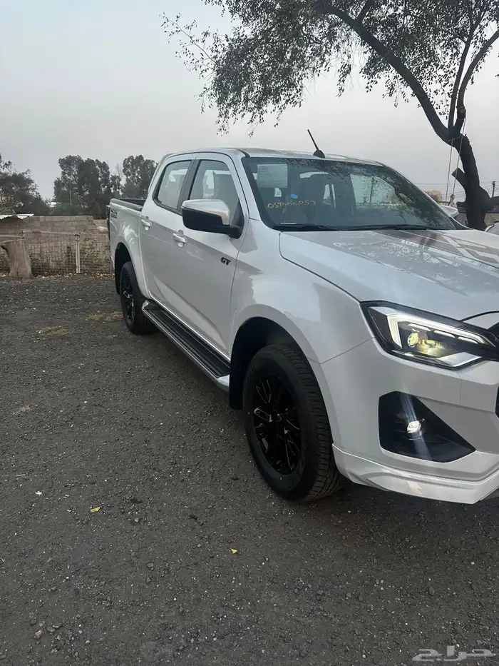 ايسوزو ديماكس GT 2025 1