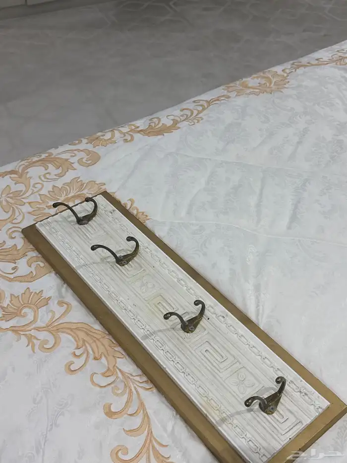 علاقة عبايات 0