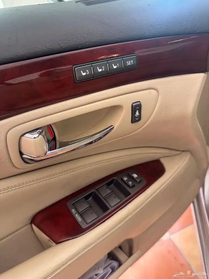 لكزس 460 Ls للبيع نظيف جدا 2011 9