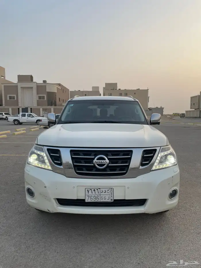 نيسان باترول بلاتينيوم 2015 فل كامل 3