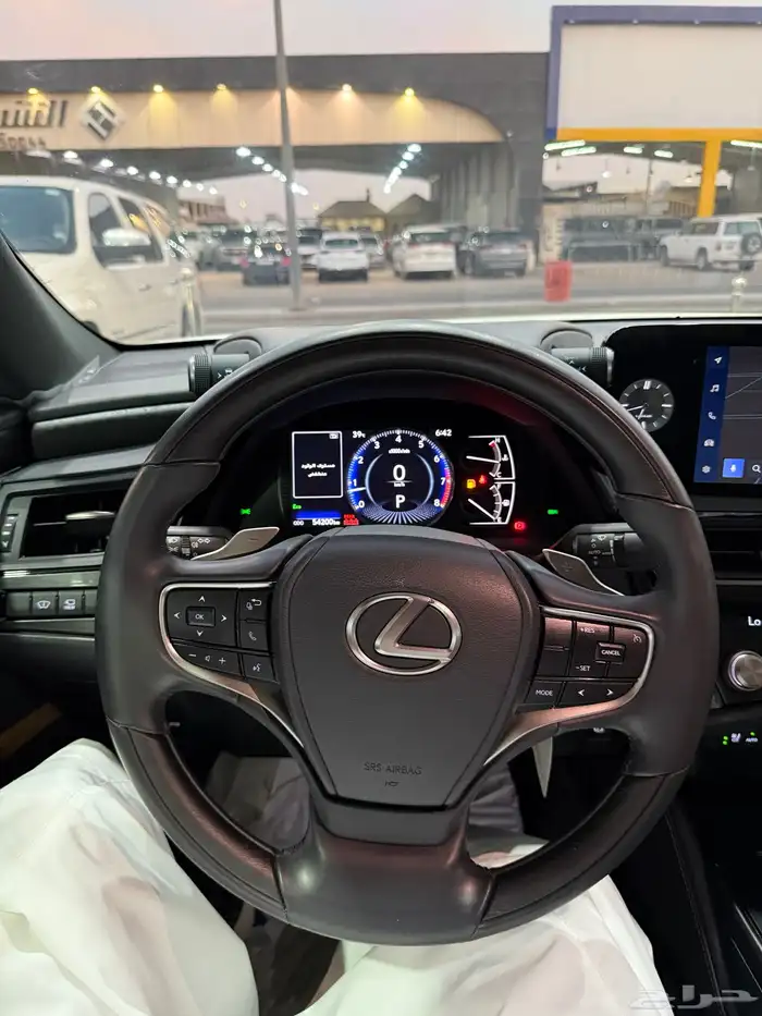 لكزس ES350 2023 سعودي .. CC 10
