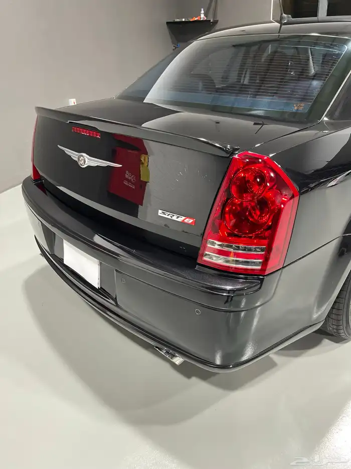 2008 Chrysler 300 SRT8 كرايزلر 5