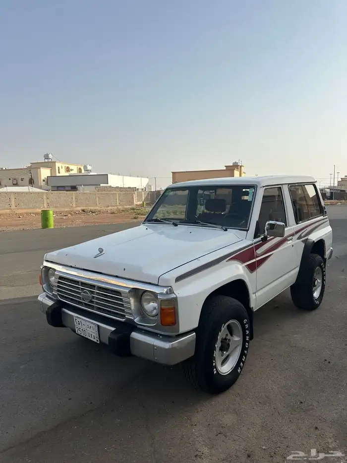 نيسان ملكزز 0
