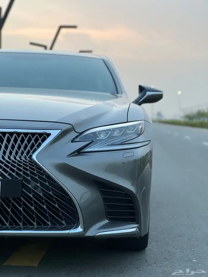 لكزس LS 500 فل كامل 2018 سعودي صيانات شركه 4