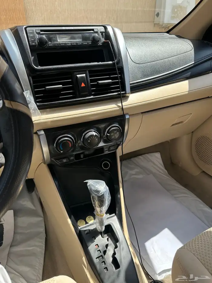 للبيع يارس 2014 Yaris 8