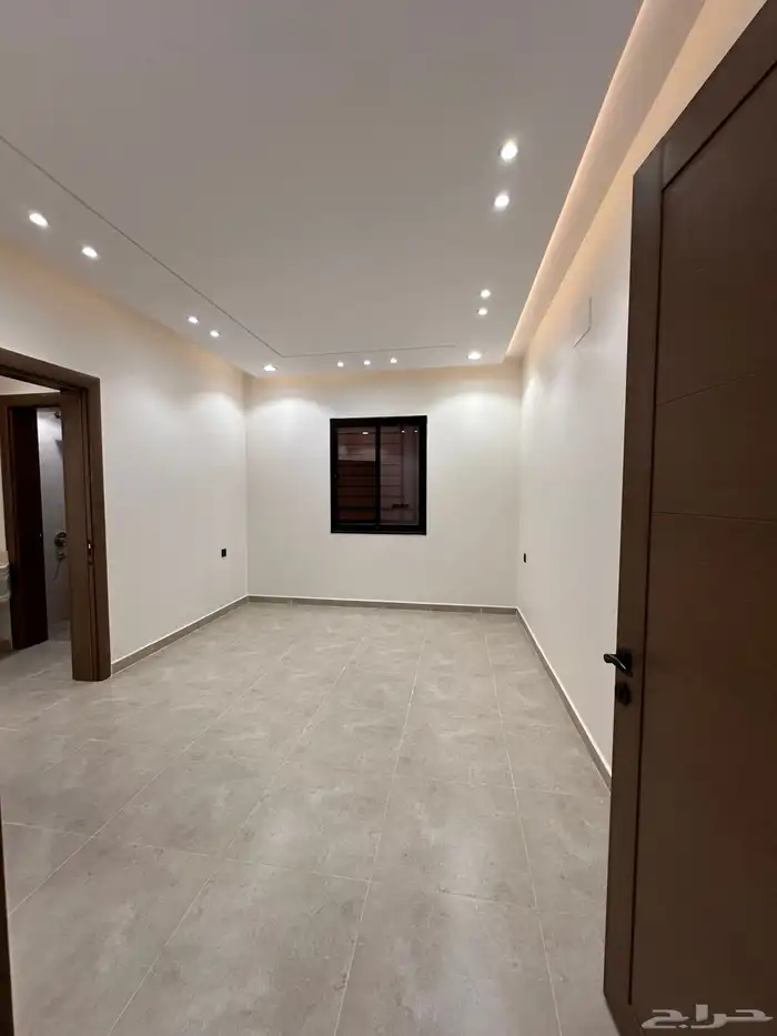 شقق علوي بمصعد جاهز وسطح خاص بالمحاله ابها اسعار مميزه 7