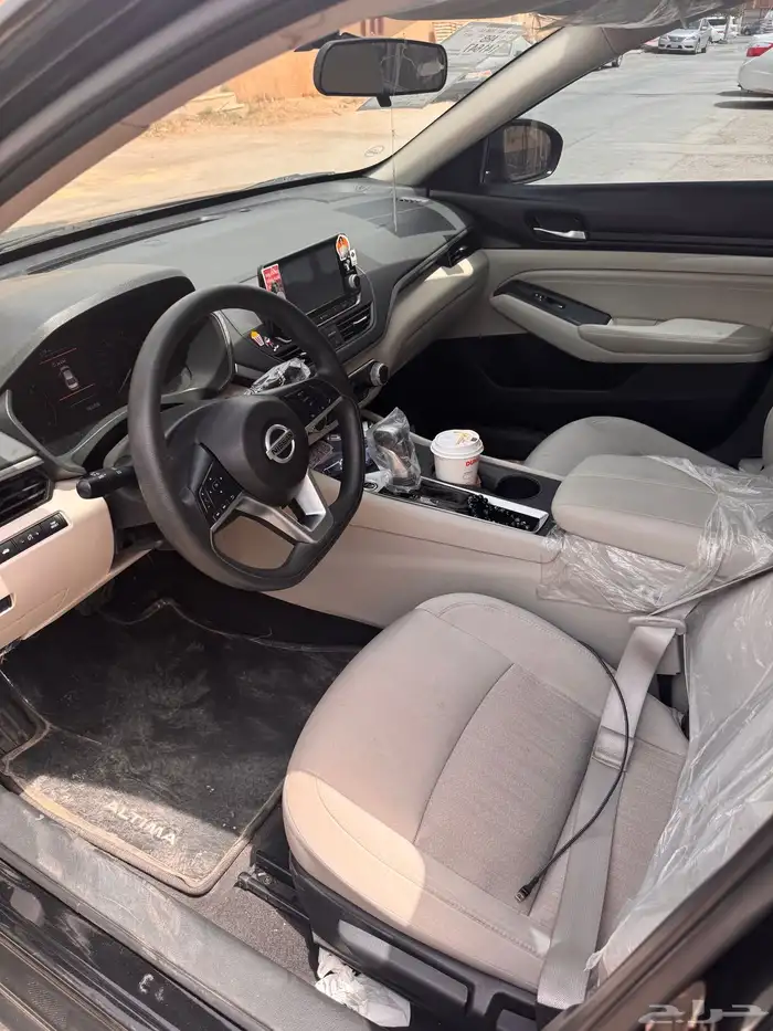 نيسان الايما 2021 11