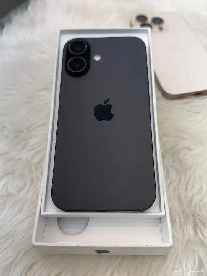 ايفون 16 العادي   Regular iPhone 16 0