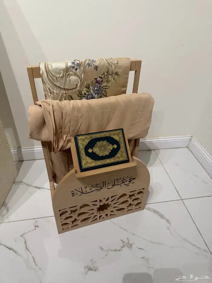استاند سجادات وشراشف صلاة 3