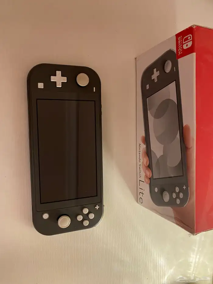 Nintendo Switch Lite نظيف   MicroSD 167GB 4