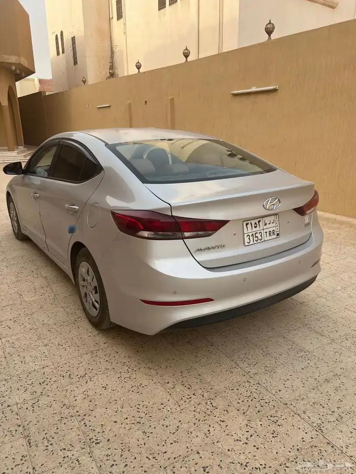 للبيع أفانتي النترا ديزل 2018 5