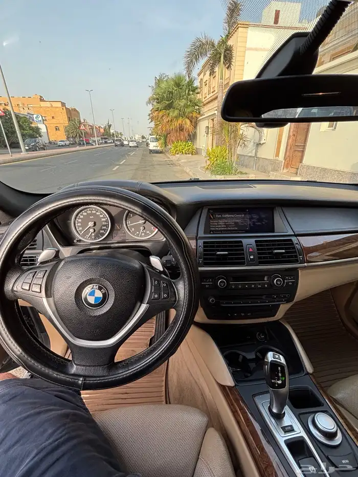BMW X6 8 cylinder twin turbo 6
