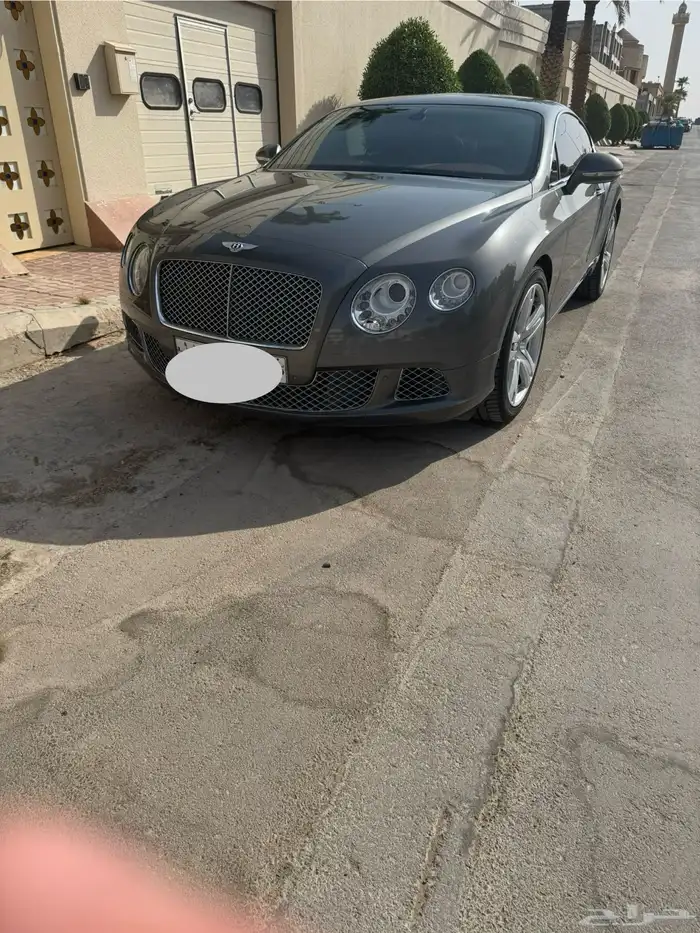 بنتلي جي تي 12