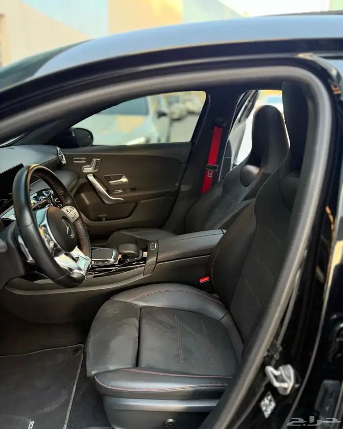 MERCEDES BENZ A45 2021 6