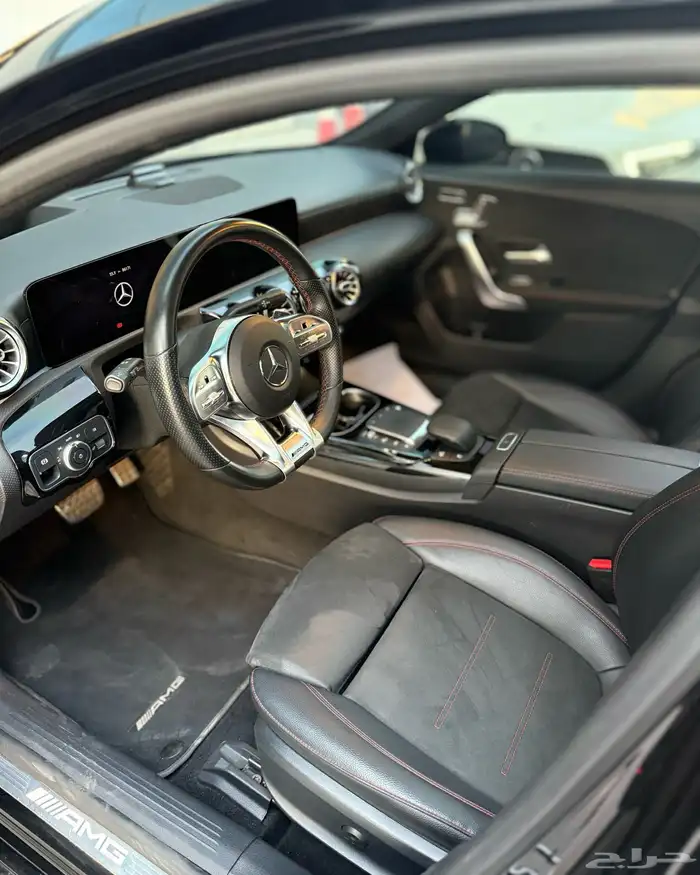 MERCEDES BENZ A45 2021 7