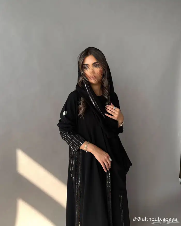 عبايه مرتبه جديده للبيع بسعر مناسب جده 1