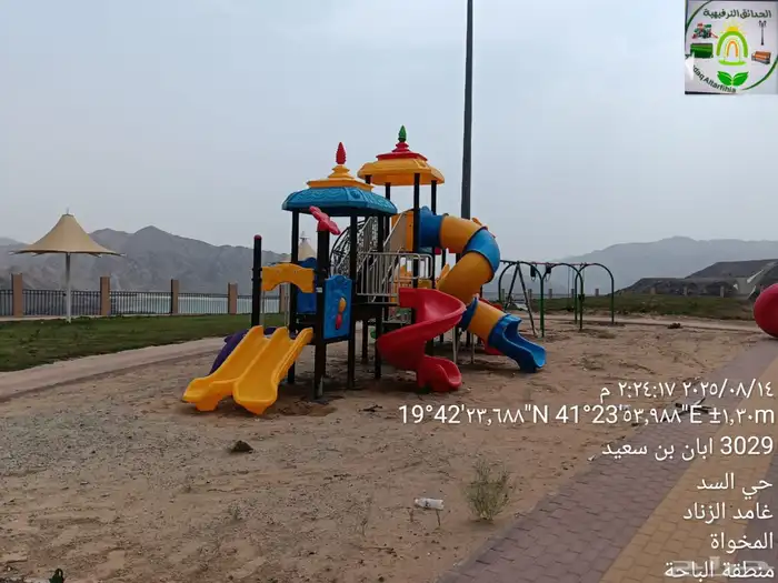 موردين معتمدين لجميع مستلزمات الحدائق العاب واعمدة الانارة 22