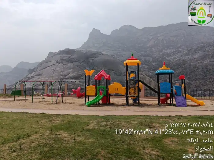 موردين معتمدين لجميع مستلزمات الحدائق العاب واعمدة الانارة 23
