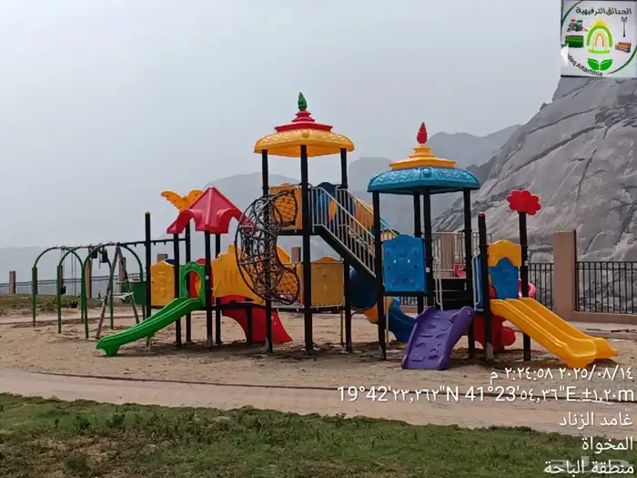 موردين معتمدين لجميع مستلزمات الحدائق العاب واعمدة الانارة 20