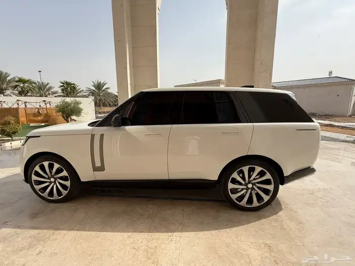 رنج روفر فوج HSE P530موديل 2022خليحي  في الامارات 5