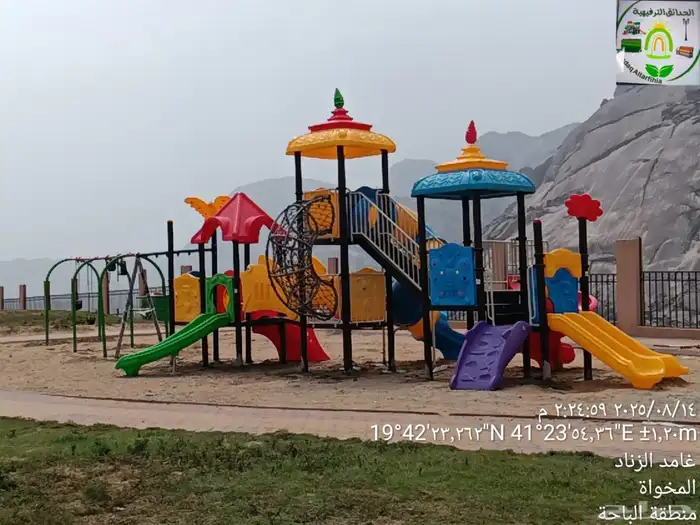 موردين معتمدين لجميع مستلزمات الحدائق العاب واعمدة الانارة 21