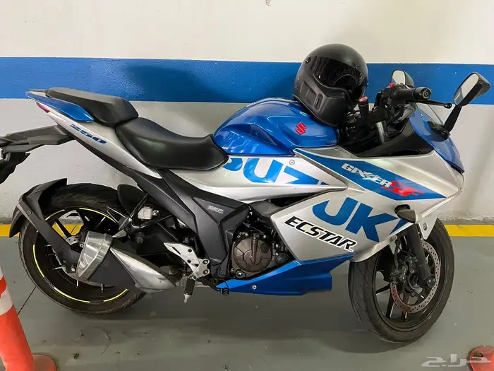 suzuki GXR 250 cc 2