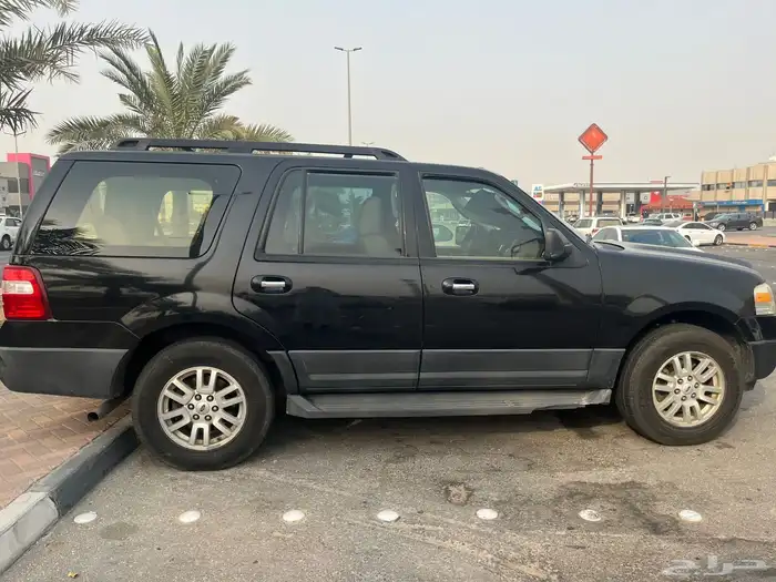 فورد إكسبدشن 2014 XL   أسود بيج   نظيف جد ا 5
