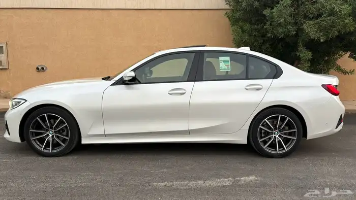 دبليو الفئة الثالثة 2022 BMW 320 5