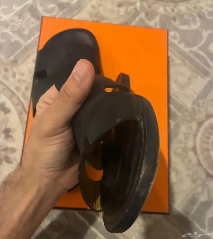 نعال او سليبر هيرمز لون اسود 2