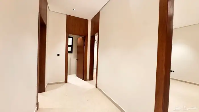 ادوار للبيع بحي الروضه 6