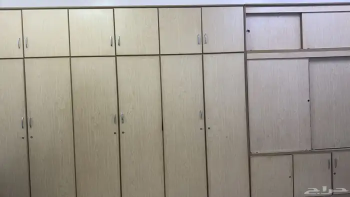 دولاب مع مخازن ومكان للمفارش 0