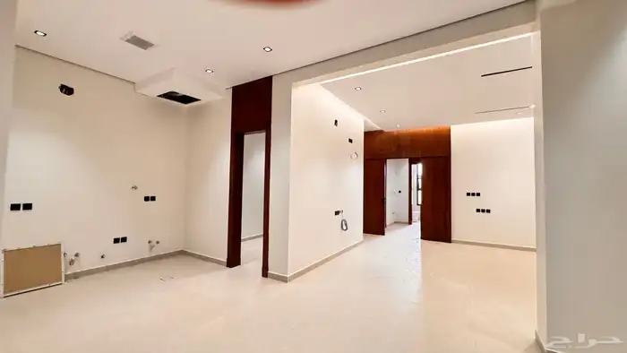 ادوار للبيع بحي الروضه 12