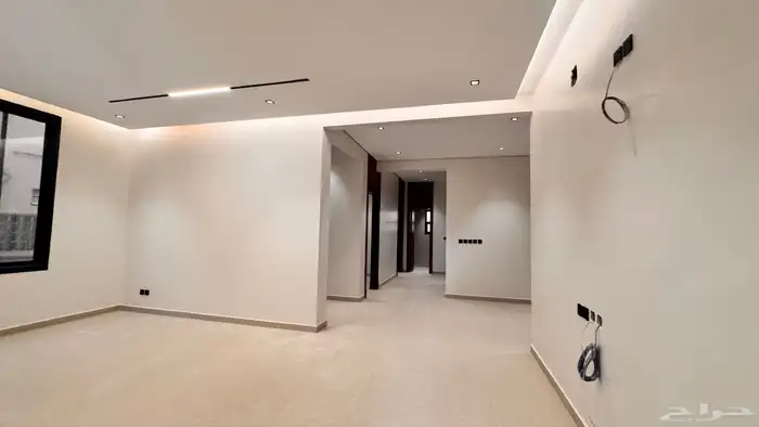 ادوار للبيع بحي الروضه 17