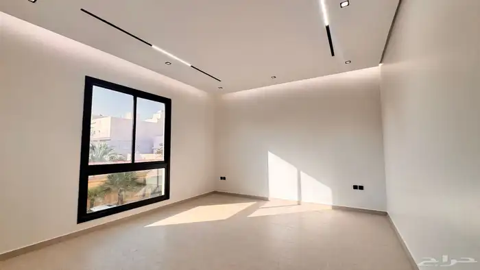 ادوار للبيع بحي الروضه 16